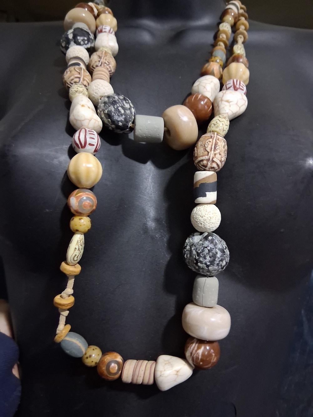 Vintage Rare Handmade Multicolor Stone & Wood Bead Necklace - Neutral Tones - Picture 4 of 16